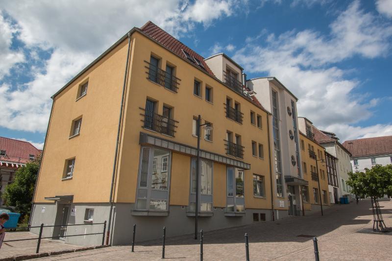 Hochwertig und barrierefrei! Praxis- oder Büroflächen in bester Innenstadtlage von Hildburghausen!, 98646 Hildburghausen, Büro/Praxis