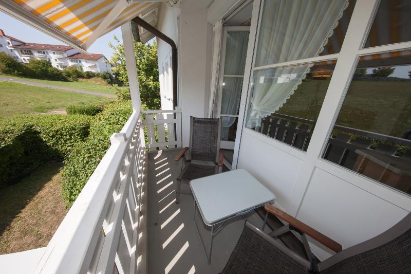 Herrlich gelegene 2-Zimmer Eigentumswohnung! Tiefgarage + Balkon + Möbel!, 96476 Bad Rodach, Etagenwohnung