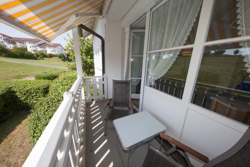 Herrlich gelegene 2-Zimmer Eigentumswohnung! Tiefgarage + Balkon + Möbel!, 96476 Bad Rodach, Etagenwohnung