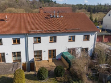 PREIS ANGEPASST! Kernsaniertes Reihenhaus mit Garten, nur wenge Autominuten von Hildburghausen entfernt!, 98669 Veilsdorf, Einfamilienhaus