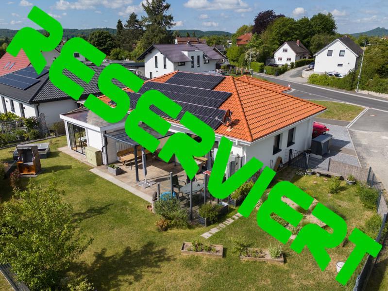 Die Alternative zum Neubau! Modernes Einfamilienhaus mit hervorragender Engergiebilanz!, 96476 Bad Rodach, Einfamilienhaus