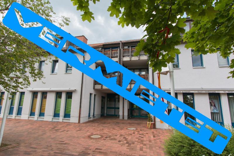 Neu renoviert! 2-Zimmer Mietwohnung mit sonnigem Balkon, EBK + TG!, 96476 Bad Rodach, Wohnung