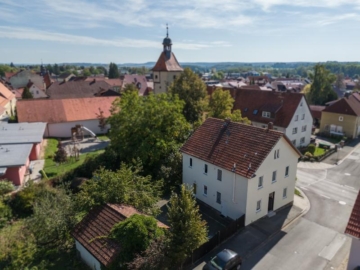 Wohnhaus mit Garten in zentraler Lage von Bad Rodach, nur wenige Schritte vom Marktplatz entfernt!, 96476 Bad Rodach, Haus