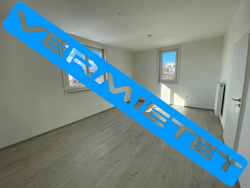 Gemütliche 4-Zimmer Wohnung mit guter Ausstattung, inkl. EBK! 2018 saniert!, 96476 Bad Rodach, Dachgeschosswohnung