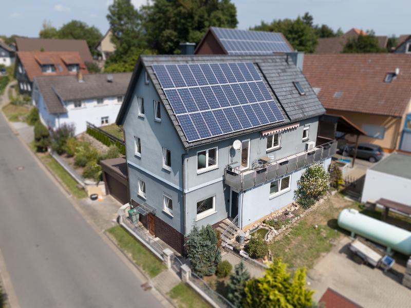 Preis gesenkt! Einfamilienhaus mit Garten, umfangreich saniert! Sofort bezugsfrei!, 96476 Bad Rodach, Einfamilienhaus