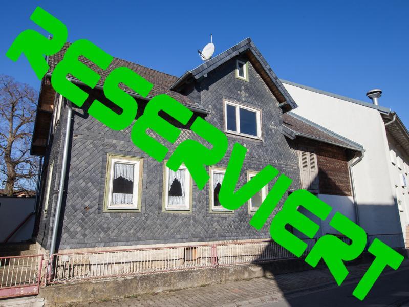 Handwerker Haus in ruhiger Lage von Meeder, nur wenige Fahrminuten von Coburg entfernt!, 98646 Meeder, Einfamilienhaus