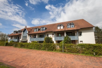 Gut vermietete 2-Zimmer ETW im Kurgebiete mit Balkon und Tiefgarage!, 96476 Bad Rodach, Etagenwohnung