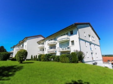 Herrliche Lage! Gepflegtes 1-Zimmer Appartement mit Südterrasse, direkt am Kurgarten!, 96476 Bad Rodach, Wohnung