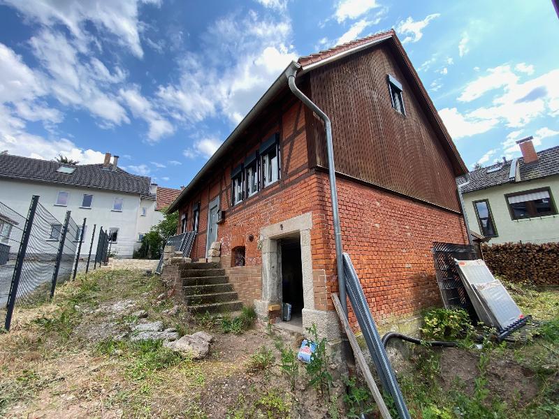 PREIS GESENKT! Handwerkerhaus in ruhiger Wohnlage von Cortendorf zu verkaufen!, 96450 Coburg, Haus