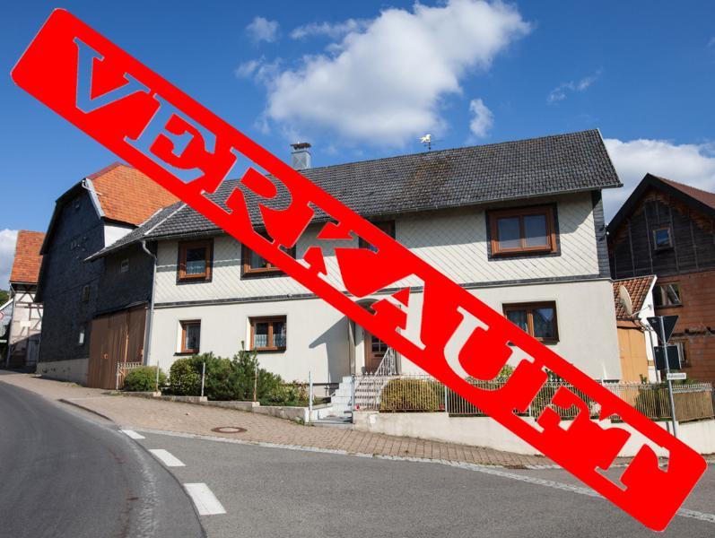 Charmantes Einfamilienhaus mit Scheune und viel Potential, zwischen Bad Rodach und Hildburghausen!, 98646 Straufhain, Einfamilienhaus
